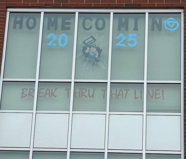 Homecoming & Residence Life Homecoming window decorations